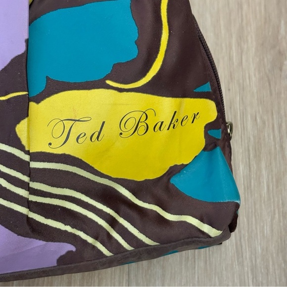 Ted Baker Bodywear Floral Print Nylon Tote - Picture 2 of 10